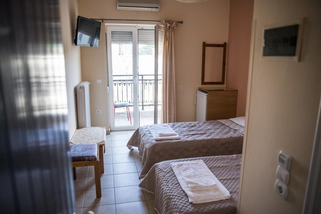 Zoumboulis Rooms Mytilene Exterior photo