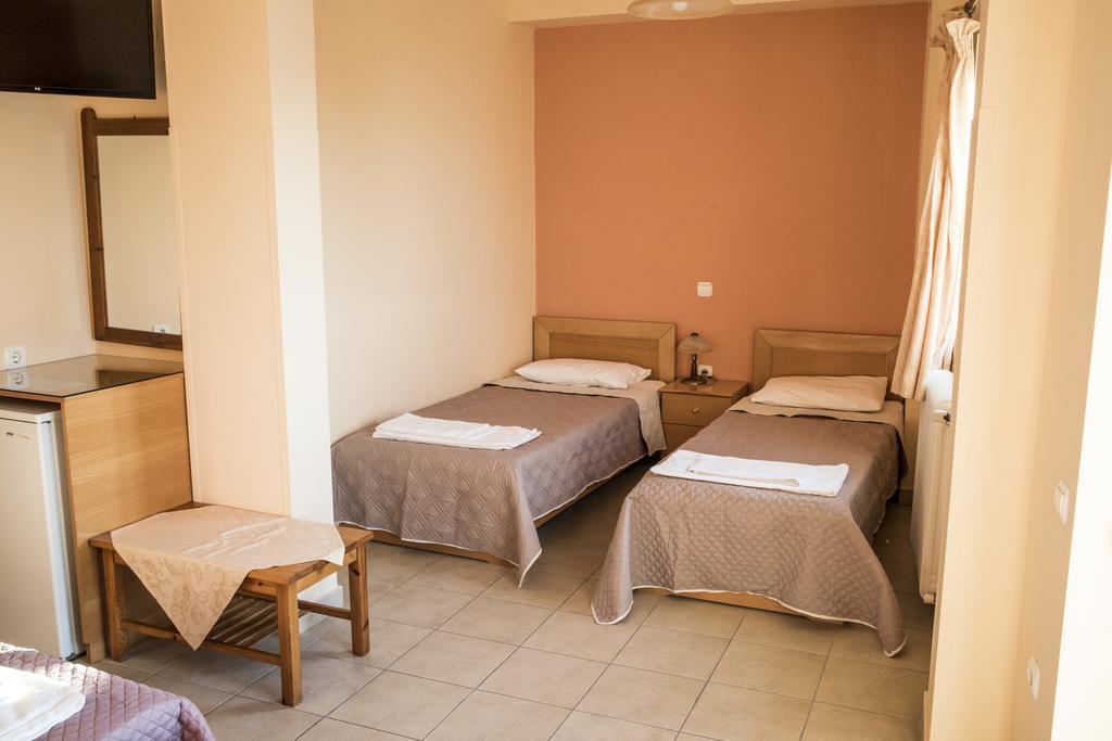 Zoumboulis Rooms Mytilene Exterior photo